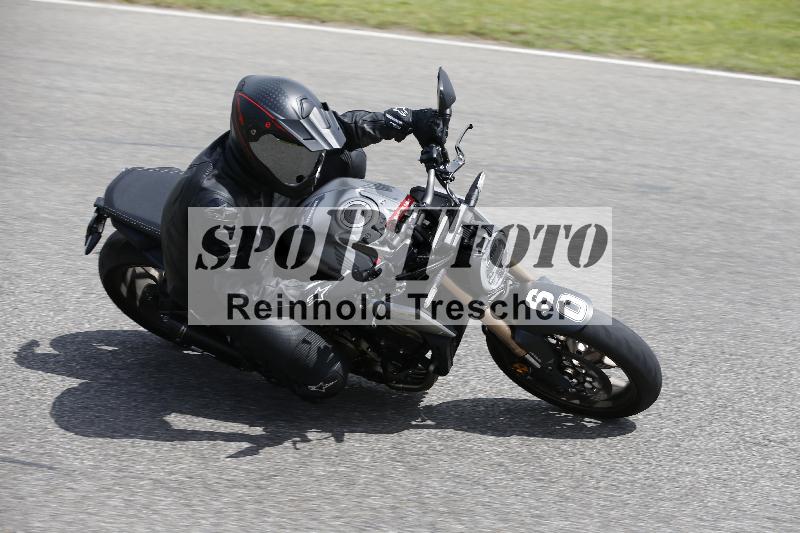 /Archiv-2024/29 12.06.2024 MOTO.CH Track Day ADR/Gruppe blau/60